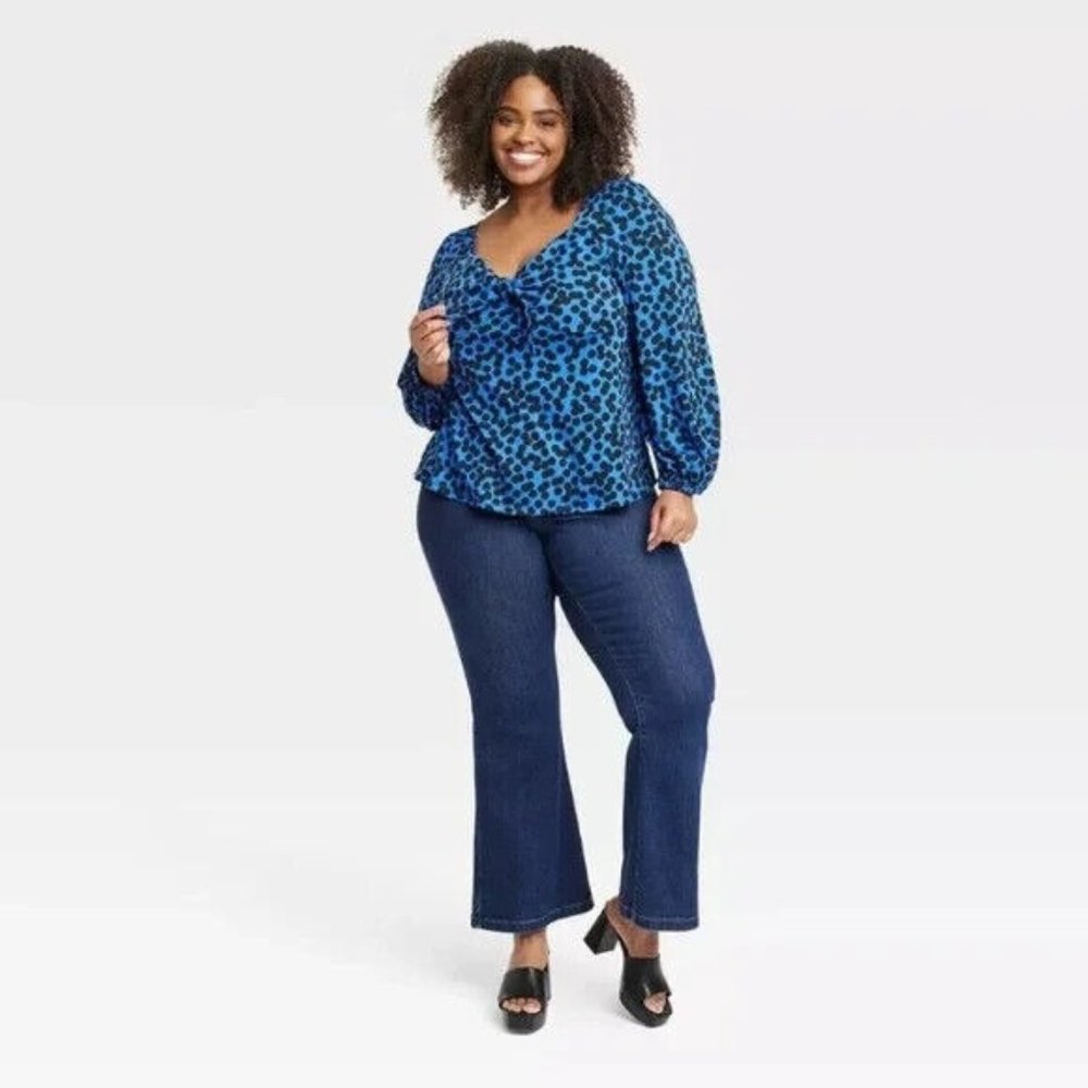 -New Ava & Viv Women's Long Sleeve Sweetheart Knit Blouse - Blue Polka Dot XXL